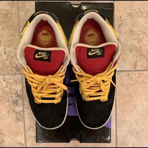 Nike Dunk Low premium SB “Coral Snake”